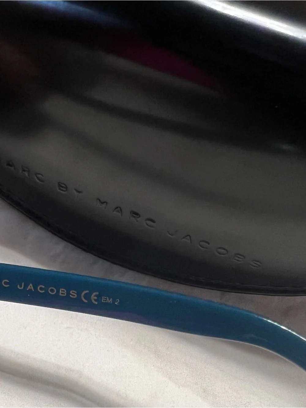 Marc Jacobs Blue Cat-Eye Sunglasses with Gradient Lenses 336/S MR8HA